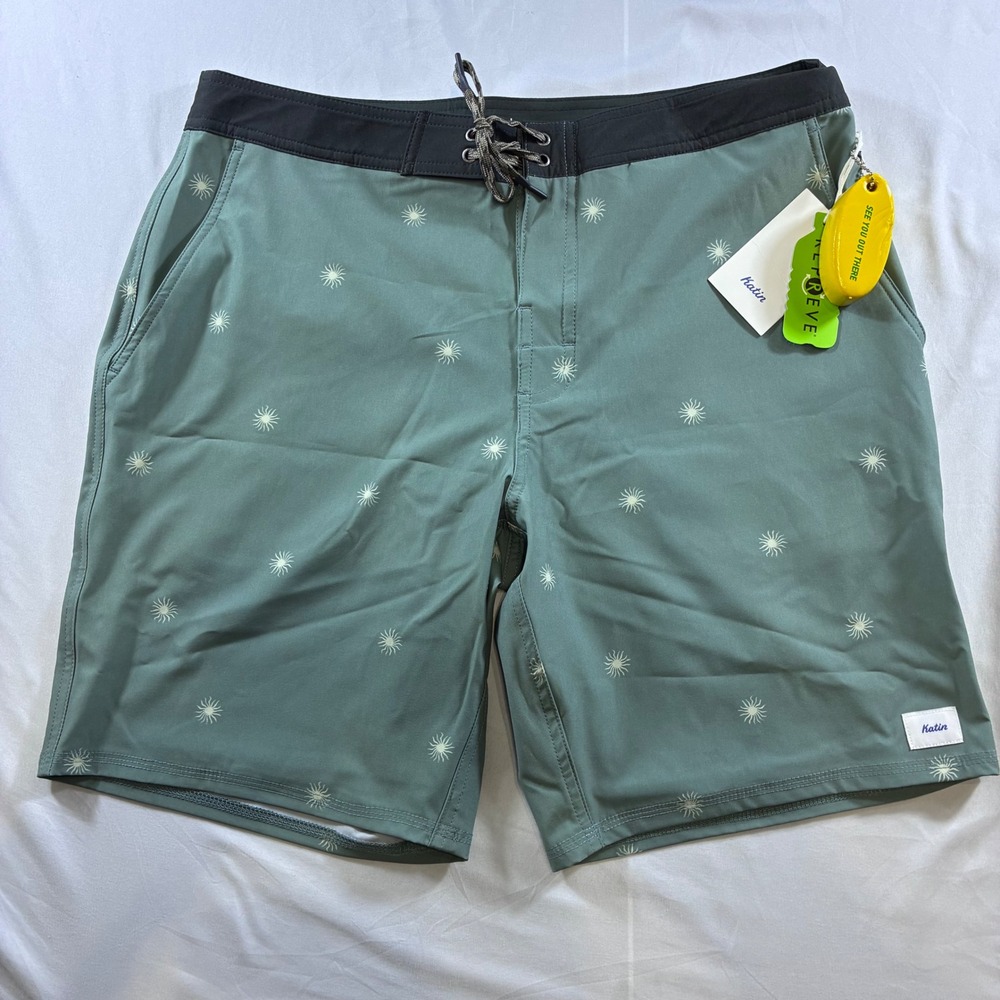 Katin Shine Hybrid Trunk Board Shorts Agave Green Sun Print Mens 32 SP25TRSHI